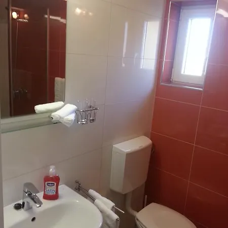 Konukevi White House 4*